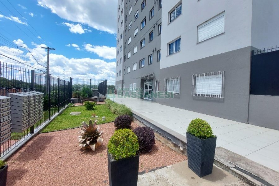 Apto Mobiliado com 56m², 2 dormitórios, 1 vaga, no bairro Sanvitto em Caxias do Sul para Alugar