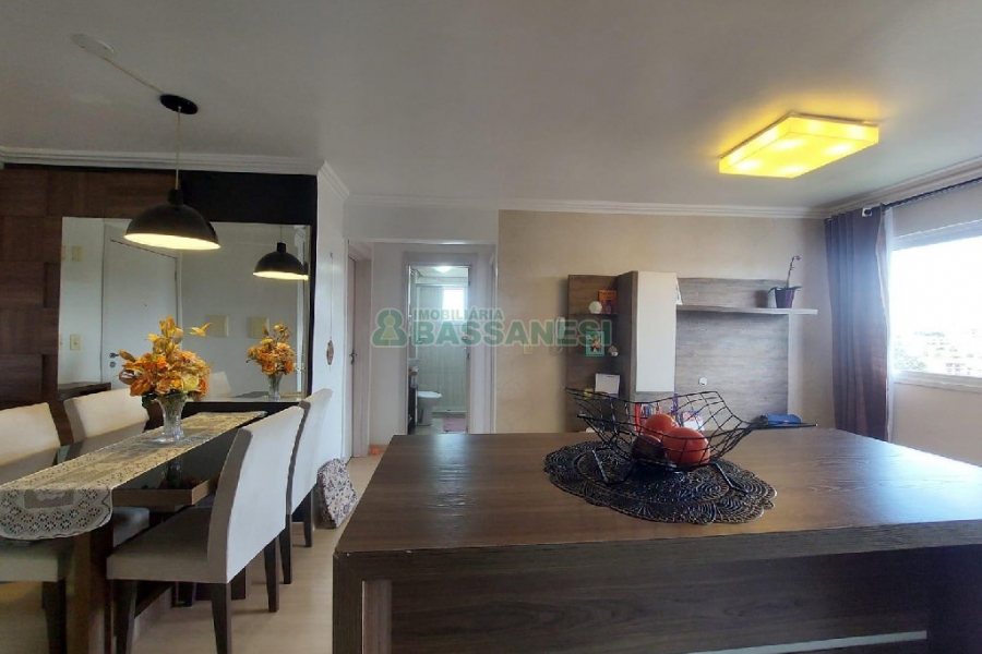 Apto Mobiliado com 56m², 2 dormitórios, 1 vaga, no bairro Sanvitto em Caxias do Sul para Alugar