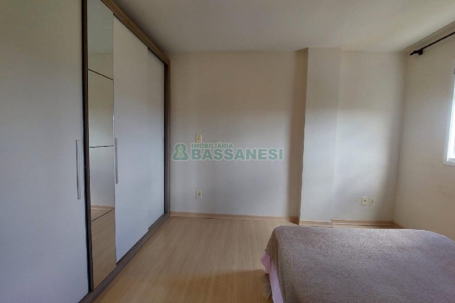 Apto Mobiliado com 56m², 2 dormitórios, 1 vaga, no bairro Sanvitto em Caxias do Sul para Alugar