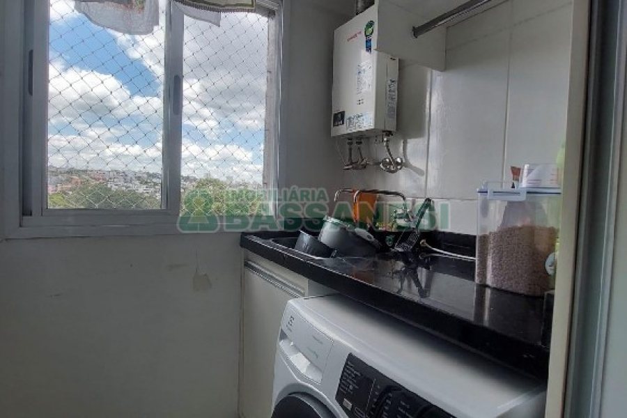 Apto Mobiliado com 56m², 2 dormitórios, 1 vaga, no bairro Sanvitto em Caxias do Sul para Alugar