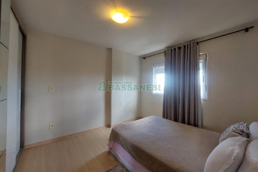 Apto Mobiliado com 56m², 2 dormitórios, 1 vaga, no bairro Sanvitto em Caxias do Sul para Alugar