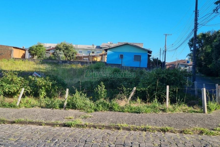 Terreno, no bairro Cidade Nova em Caxias do Sul para Comprar