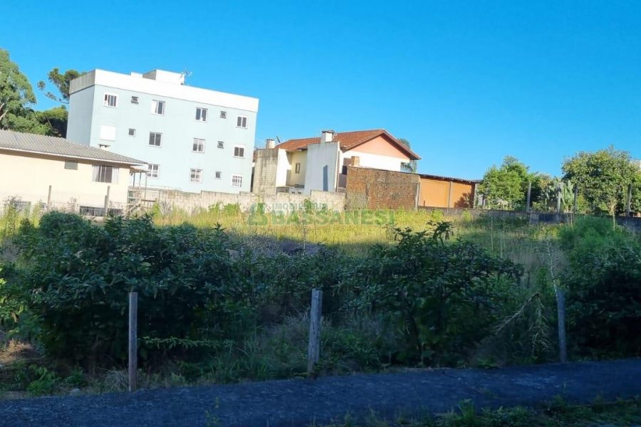 Terreno, no bairro Cidade Nova em Caxias do Sul para Comprar