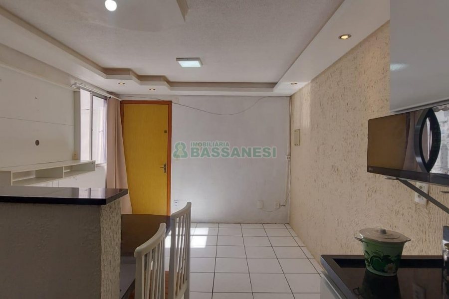 Apartamento com 42m², 2 dormitórios, no bairro Nossa Senhora das Graças em Caxias do Sul para Alugar