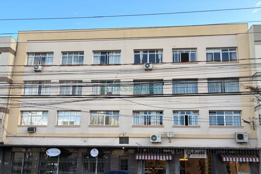 Apto Mobiliado com 110m², 3 dormitórios, no bairro São Pelegrino em Caxias do Sul para Alugar