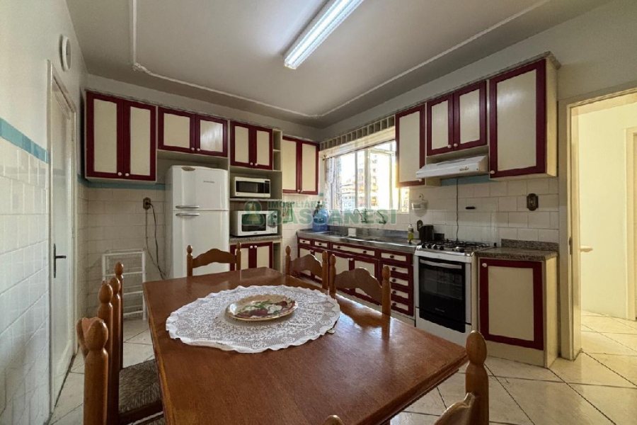 Apto Mobiliado com 110m², 3 dormitórios, no bairro São Pelegrino em Caxias do Sul para Alugar