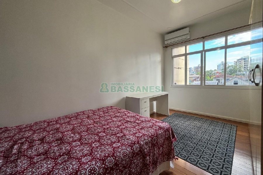 Apto Mobiliado com 110m², 3 dormitórios, no bairro São Pelegrino em Caxias do Sul para Alugar
