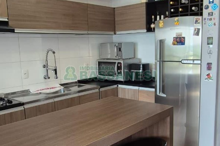 Apartamento com 65m², 2 dormitórios, 1 vaga, no bairro Desvio Rizzo em Caxias do Sul para Comprar