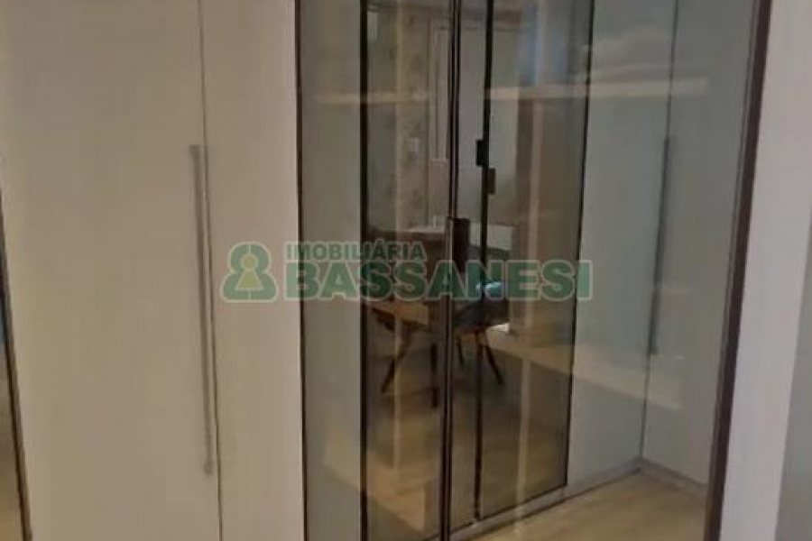 Apartamento com 216m², 3 dormitórios, 4 vagas, no bairro Villagio Iguatemi em Caxias do Sul para Comprar