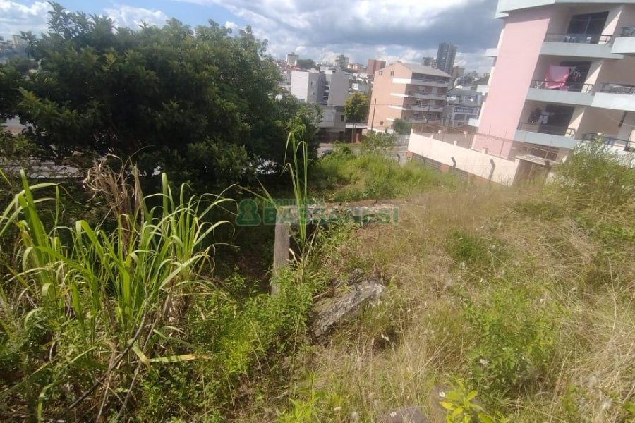 Terreno, no bairro Kayser em Caxias do Sul para Comprar