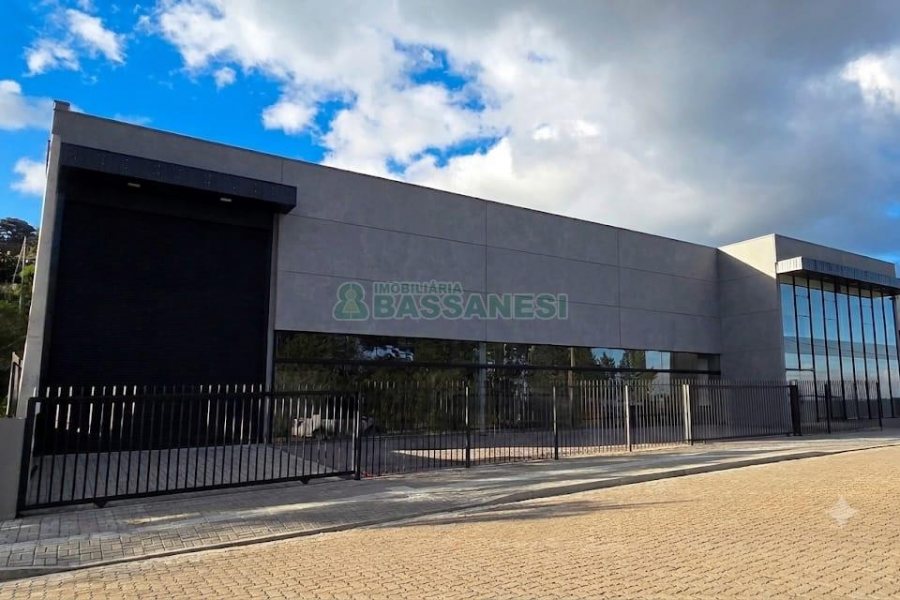 Pavilhão com 1120m², no bairro Jardim das Hortências em Caxias do Sul para Alugar