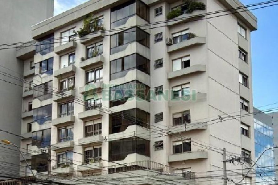 Apartamento com 124m², 3 dormitórios, 1 vaga, no bairro Centro em Caxias do Sul para Comprar