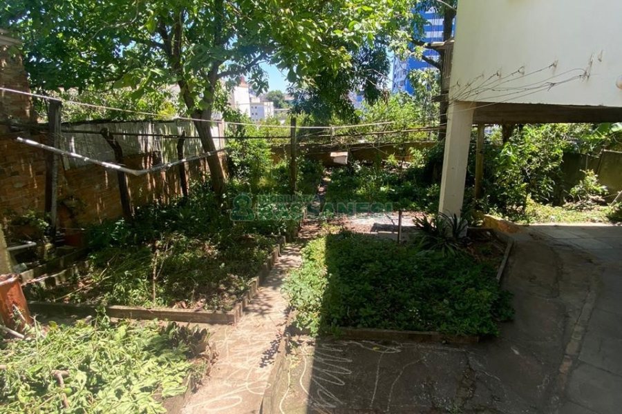 Casa com 330m², 3 dormitórios, 3 vagas, no bairro São Pelegrino em Caxias do Sul para Alugar ou Comprar