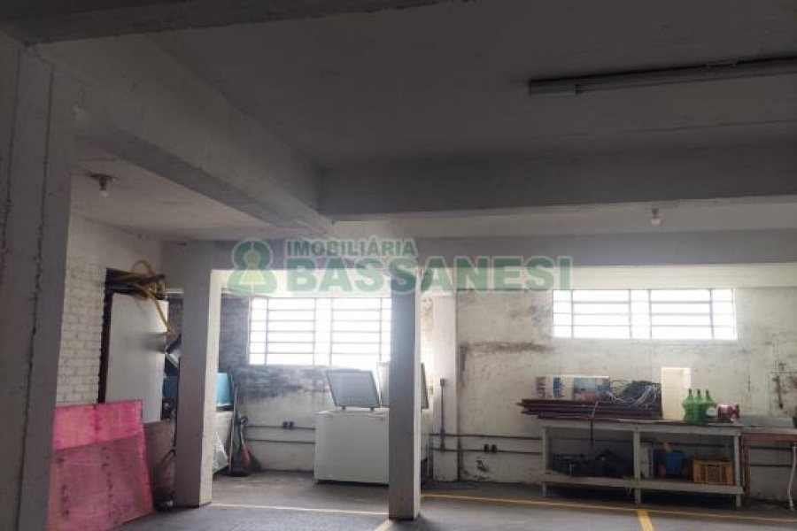 Apto Mobiliado com 185m², 3 dormitórios, 2 vagas, no bairro Vinhedos em Caxias do Sul para Alugar