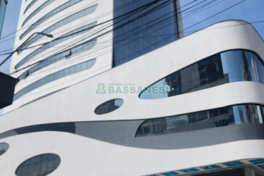 Kitinete com 40m², 1 dormitório, no bairro São Pelegrino em Caxias do Sul para Comprar