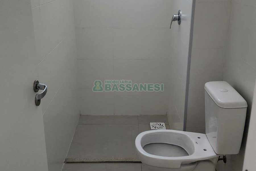 Kitinete com 40m², 1 dormitório, no bairro São Pelegrino em Caxias do Sul para Comprar