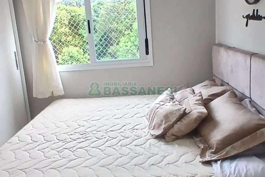 Apartamento com 55m², 2 dormitórios, 1 vaga, no bairro Vinhedos em Caxias do Sul para Comprar