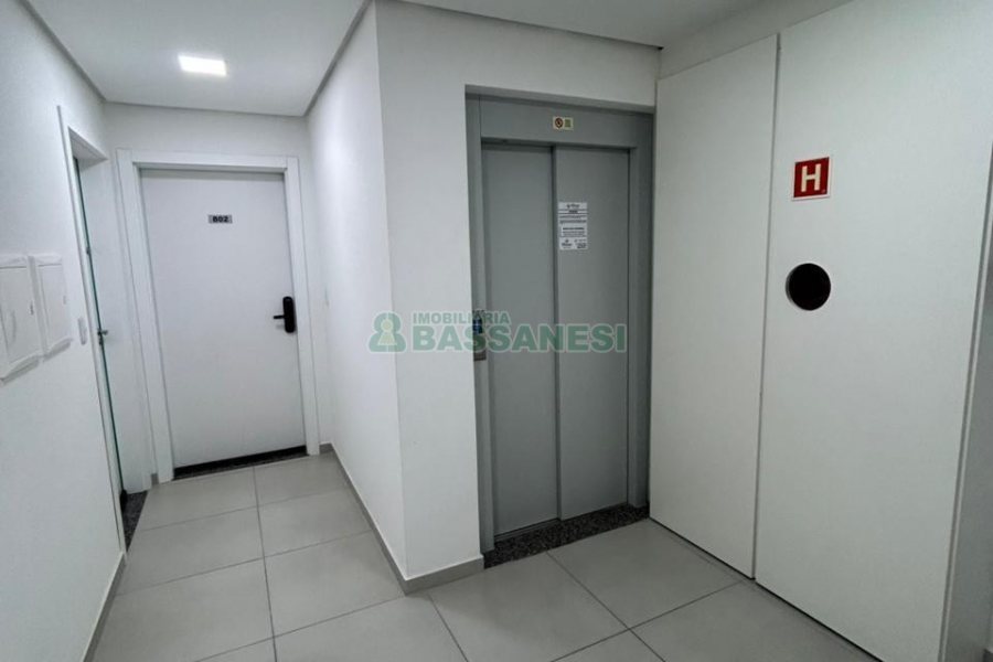 Apartamento com 54m², 2 dormitórios, 1 vaga, no bairro Desvio Rizzo em Caxias do Sul para Alugar