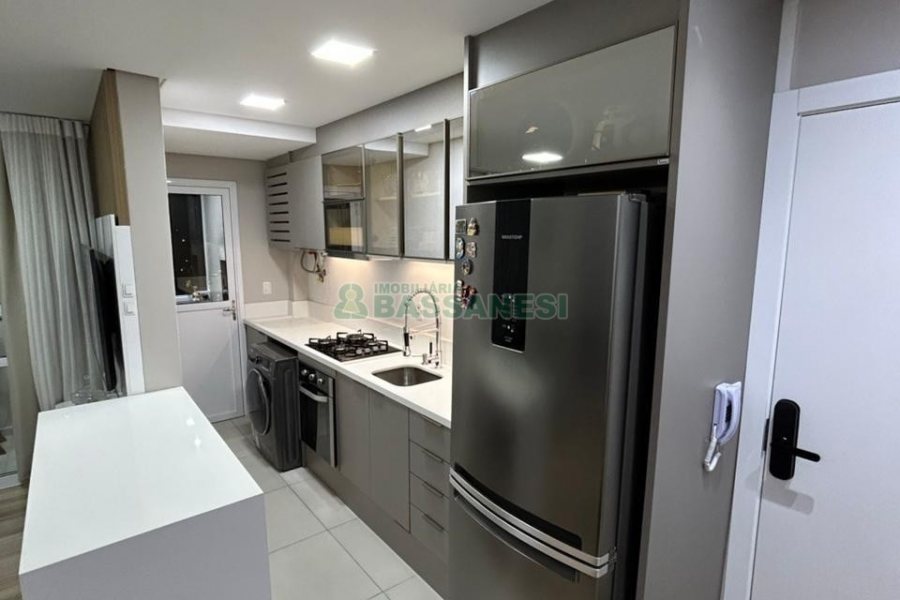 Apartamento com 54m², 2 dormitórios, 1 vaga, no bairro Desvio Rizzo em Caxias do Sul para Alugar