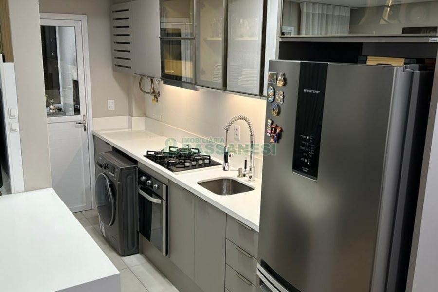 Apartamento com 54m², 2 dormitórios, 1 vaga, no bairro Desvio Rizzo em Caxias do Sul para Alugar