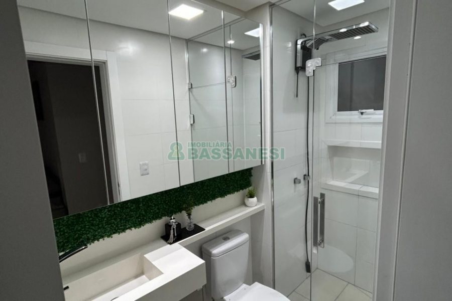 Apartamento com 54m², 2 dormitórios, 1 vaga, no bairro Desvio Rizzo em Caxias do Sul para Alugar