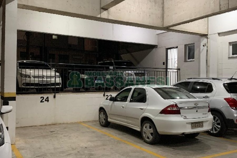 Apartamento com 54m², 2 dormitórios, 1 vaga, no bairro Desvio Rizzo em Caxias do Sul para Alugar