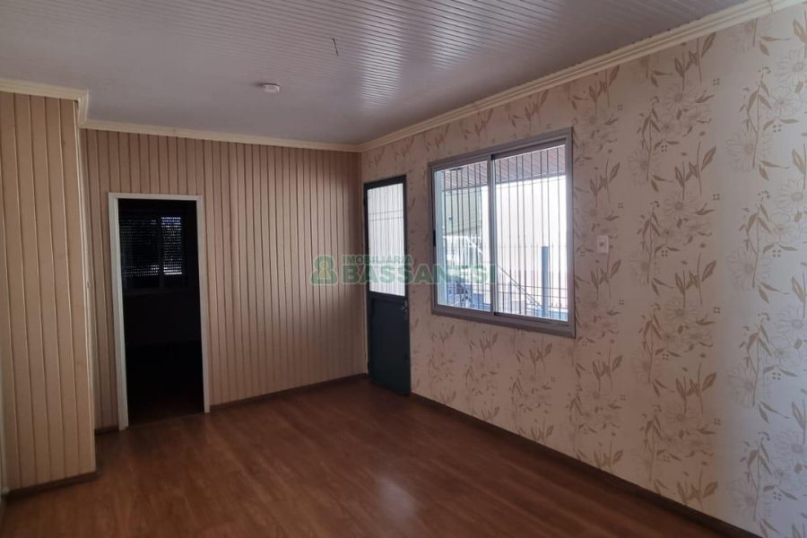 Casa com 368m², 6 dormitórios, no bairro São Leopoldo em Caxias do Sul para Comprar