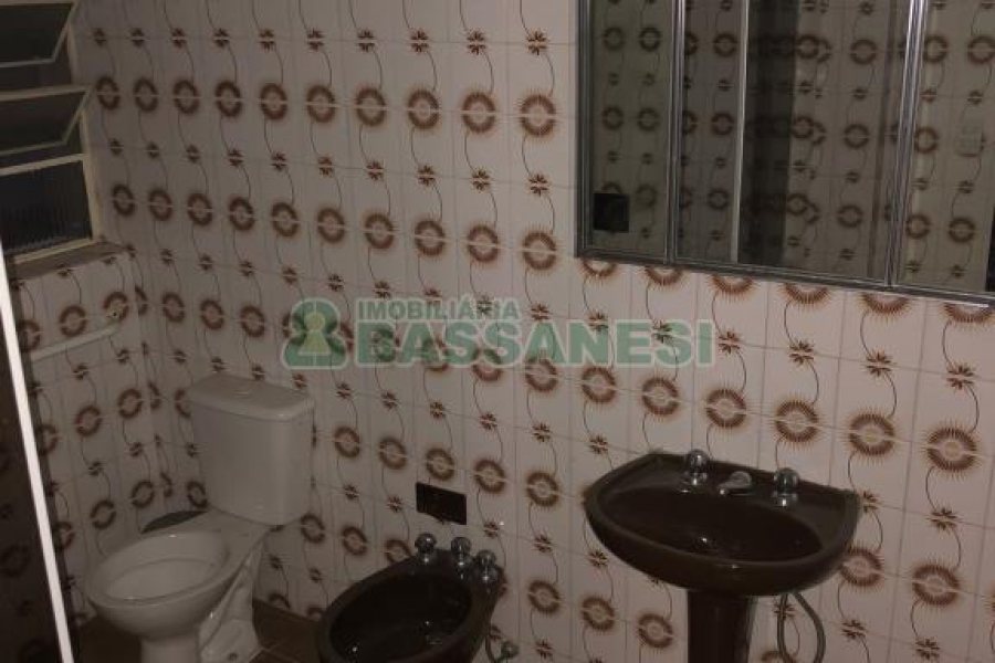Apartamento com 170m², 3 dormitórios, 2 vagas, no bairro Centro em Caxias do Sul para Comprar