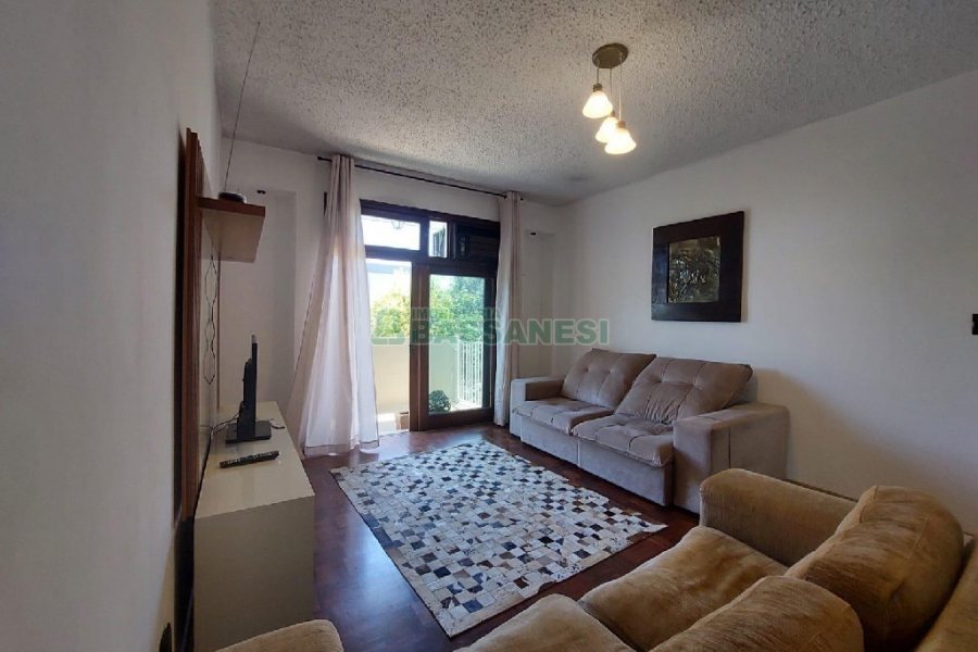 Apto Mobiliado com 120m², 3 dormitórios, 1 vaga, no bairro Cinqüentenário em Caxias do Sul para Alugar