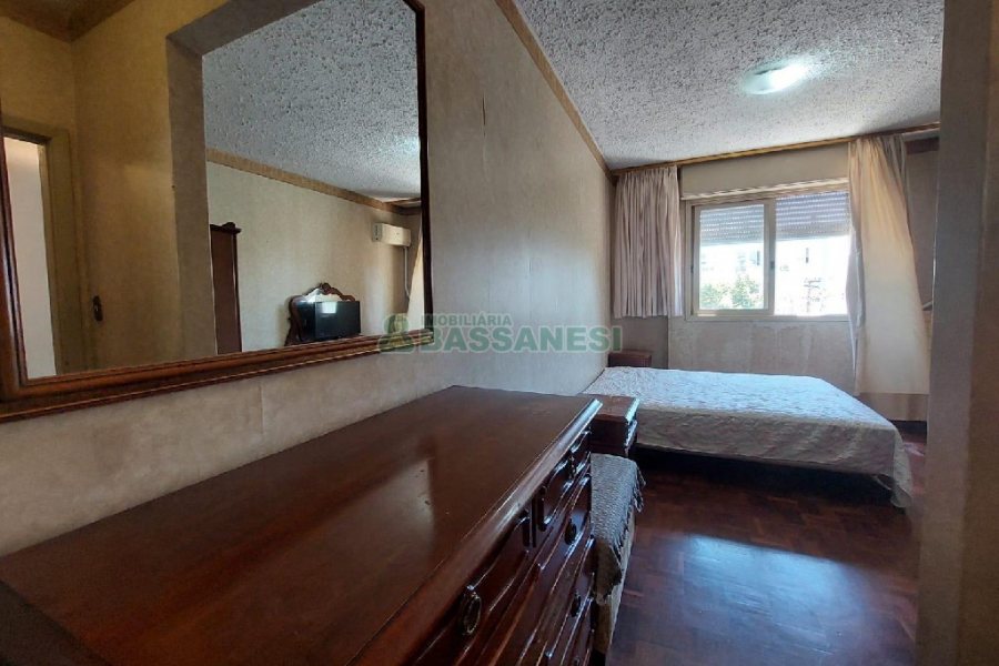 Apto Mobiliado com 120m², 3 dormitórios, 1 vaga, no bairro Cinqüentenário em Caxias do Sul para Alugar