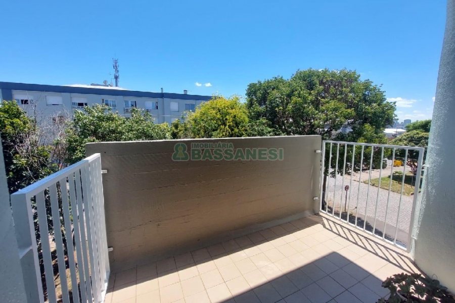 Apto Mobiliado com 120m², 3 dormitórios, 1 vaga, no bairro Cinqüentenário em Caxias do Sul para Alugar