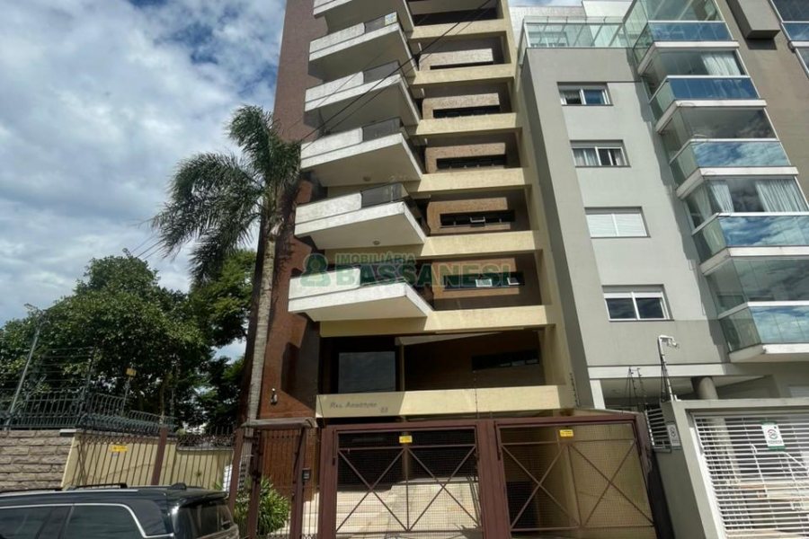 Apartamento com 183m², 3 dormitórios, 2 vagas, no bairro Madureira em Caxias do Sul para Comprar