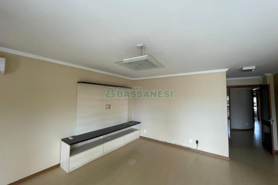 Apartamento com 183m², 3 dormitórios, 2 vagas, no bairro Madureira em Caxias do Sul para Comprar