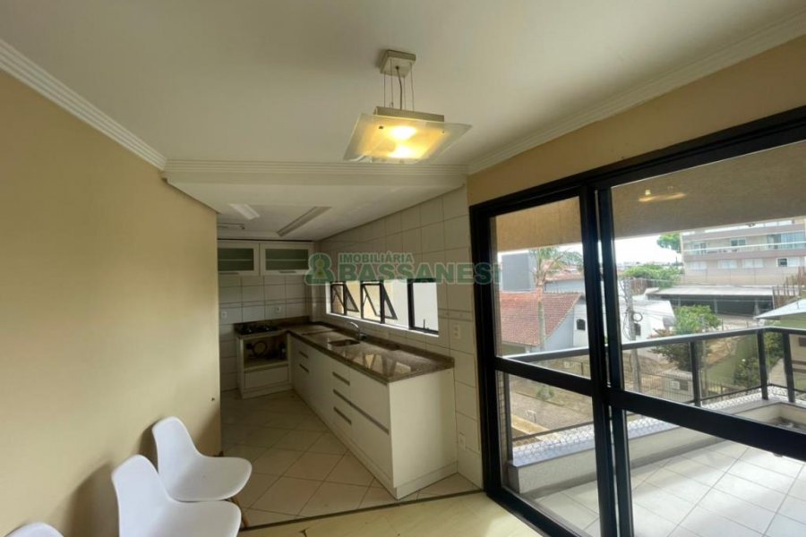 Apartamento com 183m², 3 dormitórios, 2 vagas, no bairro Madureira em Caxias do Sul para Comprar