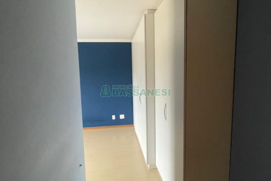 Apartamento com 183m², 3 dormitórios, 2 vagas, no bairro Madureira em Caxias do Sul para Comprar
