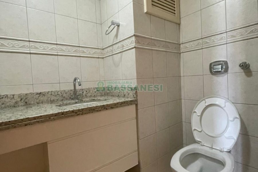 Apartamento com 183m², 3 dormitórios, 2 vagas, no bairro Madureira em Caxias do Sul para Comprar