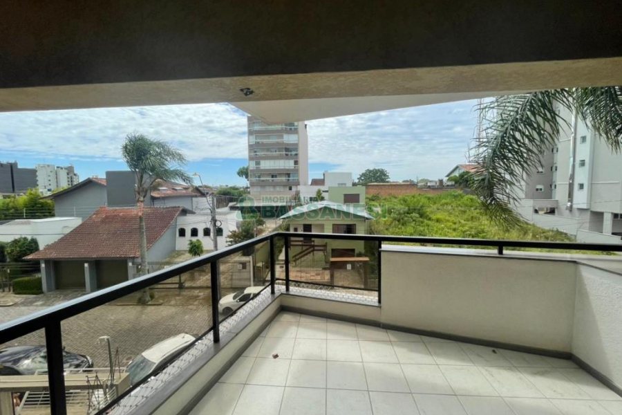 Apartamento com 183m², 3 dormitórios, 2 vagas, no bairro Madureira em Caxias do Sul para Comprar