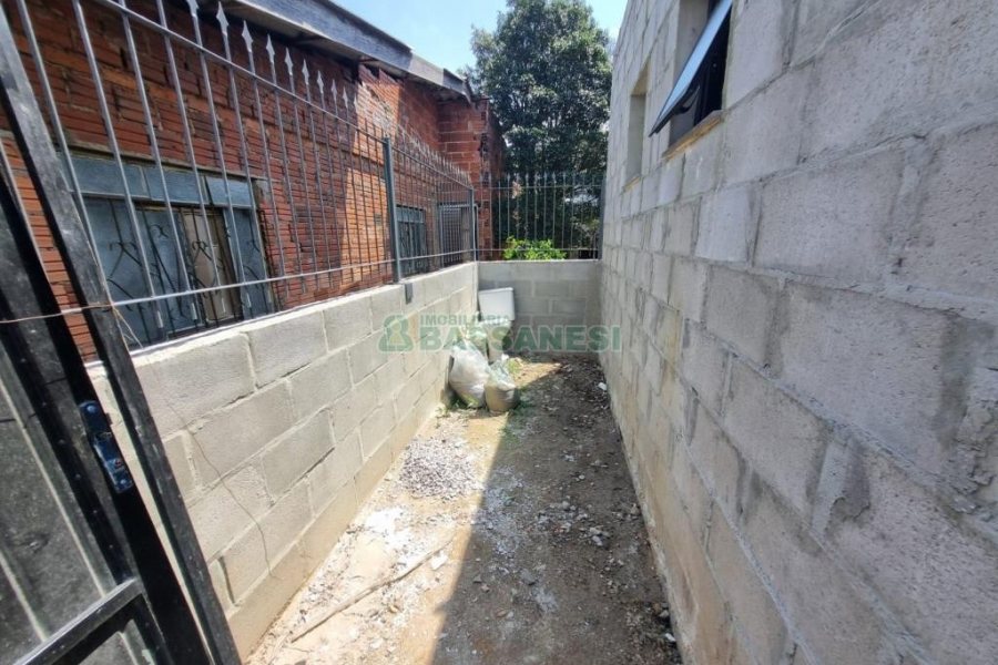 Pavilhão com 200m², no bairro Esplanada em Caxias do Sul para Alugar