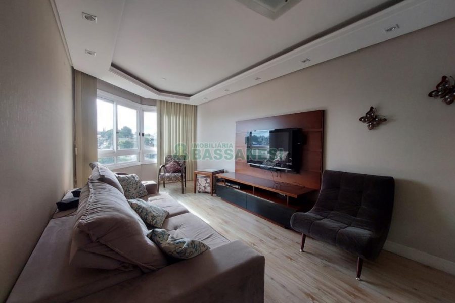 Apartamento com 210m², 3 dormitórios, 2 vagas, no bairro Pio X em Caxias do Sul para Alugar