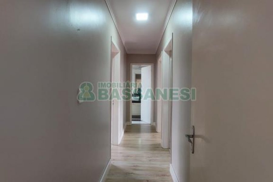 Apartamento com 210m², 3 dormitórios, 2 vagas, no bairro Pio X em Caxias do Sul para Alugar