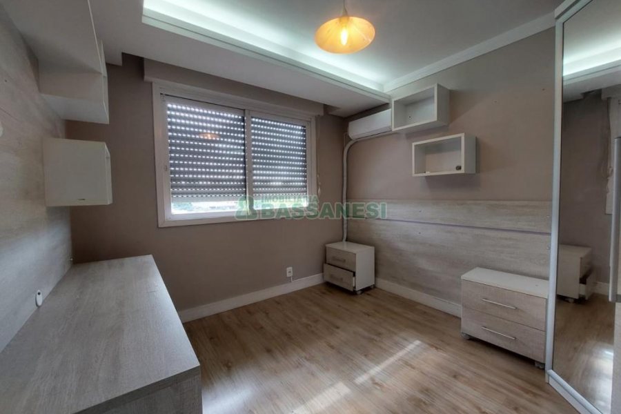 Apartamento com 210m², 3 dormitórios, 2 vagas, no bairro Pio X em Caxias do Sul para Alugar