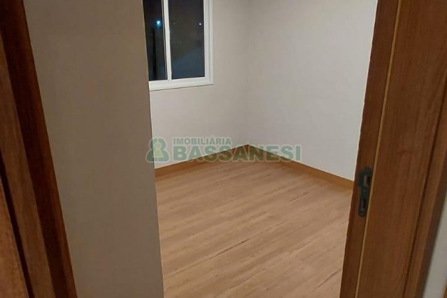 Apartamento com 70m², 3 dormitórios, 2 vagas, no bairro Santa Catarina em Caxias do Sul para Alugar
