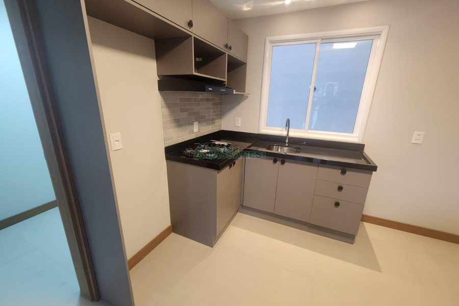 Apartamento com 70m², 3 dormitórios, 2 vagas, no bairro Santa Catarina em Caxias do Sul para Alugar