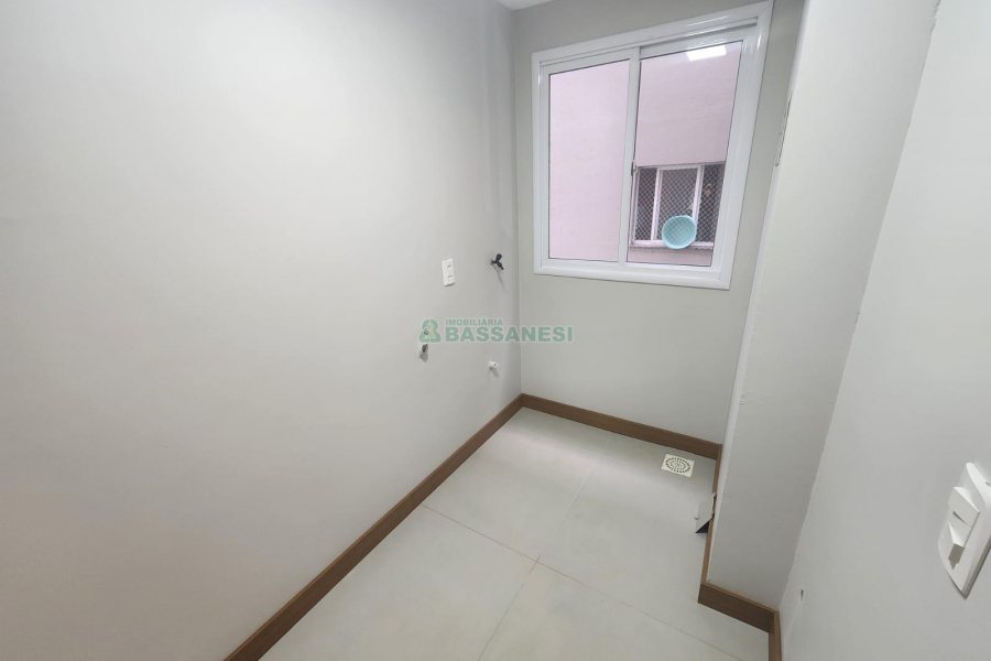 Apartamento com 70m², 3 dormitórios, 2 vagas, no bairro Santa Catarina em Caxias do Sul para Alugar