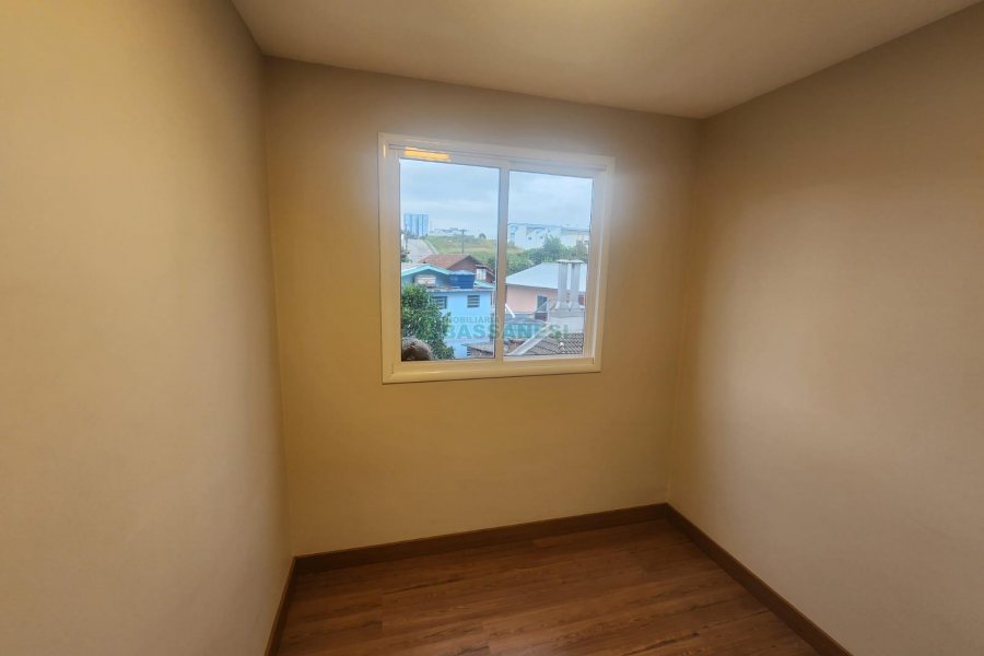 Apartamento com 70m², 3 dormitórios, 2 vagas, no bairro Santa Catarina em Caxias do Sul para Alugar