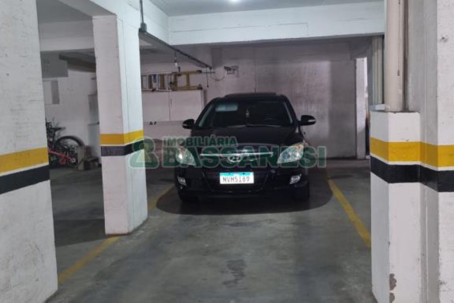 Apartamento com 50m², 2 dormitórios, 2 vagas, no bairro De Lazzer em Caxias do Sul para Alugar