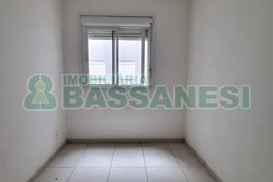 Apartamento com 50m², 2 dormitórios, 2 vagas, no bairro De Lazzer em Caxias do Sul para Alugar