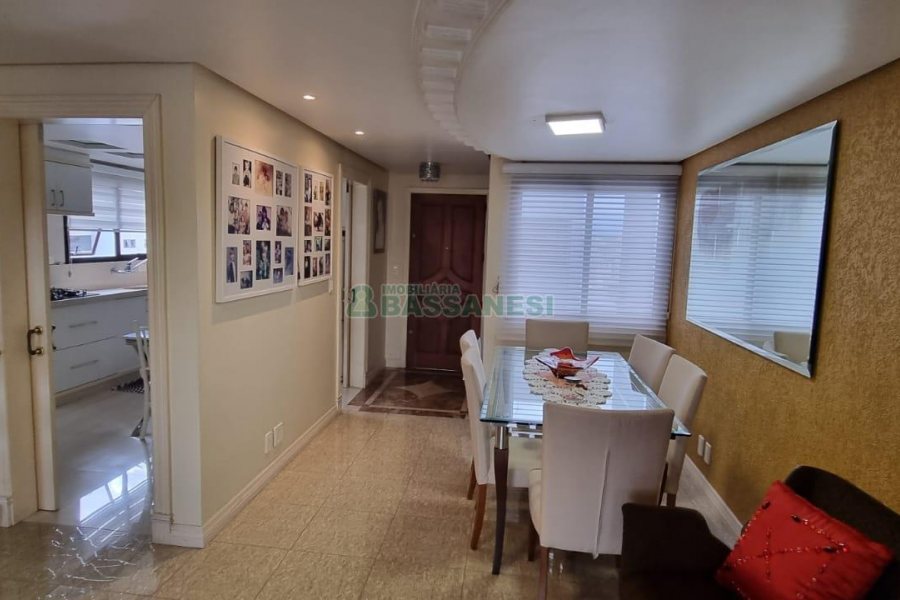 Apto/Cobertura com 149m², 3 dormitórios, 2 vagas, no bairro São Pelegrino em Caxias do Sul para Comprar