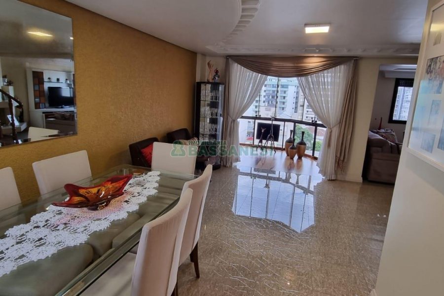 Apto/Cobertura com 149m², 3 dormitórios, 2 vagas, no bairro São Pelegrino em Caxias do Sul para Comprar