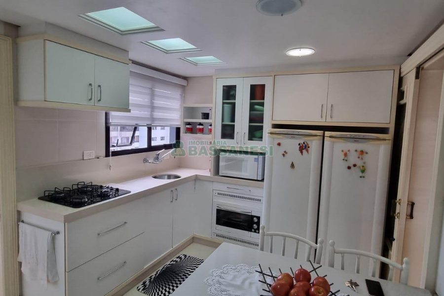 Apto/Cobertura com 149m², 3 dormitórios, 2 vagas, no bairro São Pelegrino em Caxias do Sul para Comprar